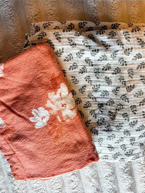 Carter's Floral blanket  Set in Orange & White Like New